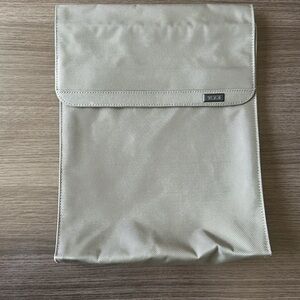 Tumi Magnetic File Folder Bag/Sleeve